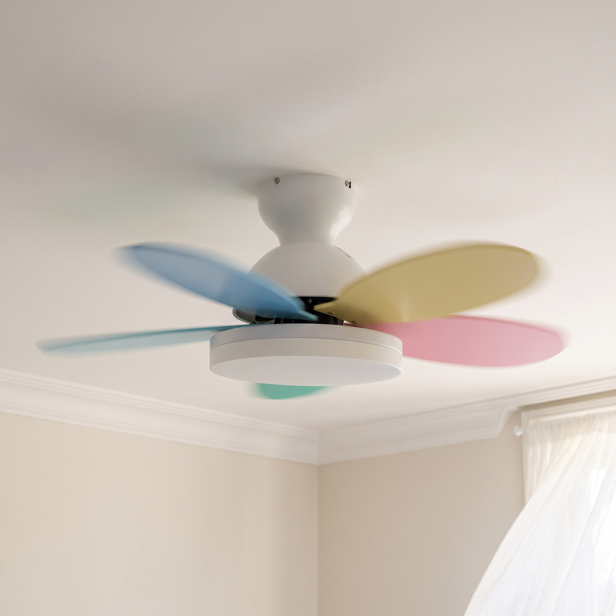 Flora ceiling fan blades spinning quietly