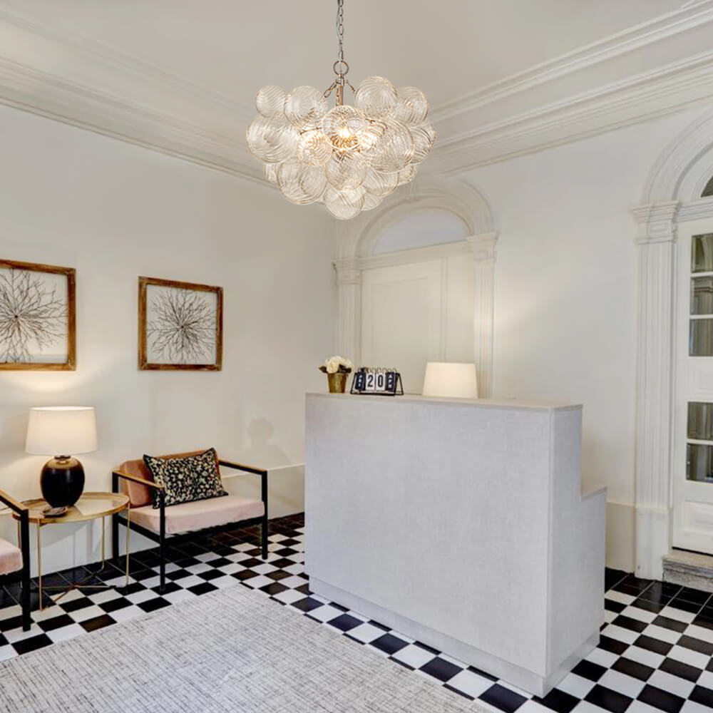 Annika bubble chandelier – in an entry hall with a checkered floor