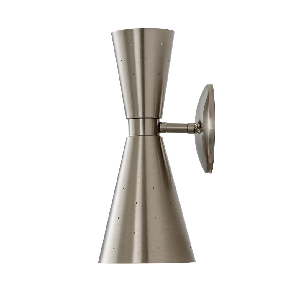 Stellan hourglass wall light – in nickel on white