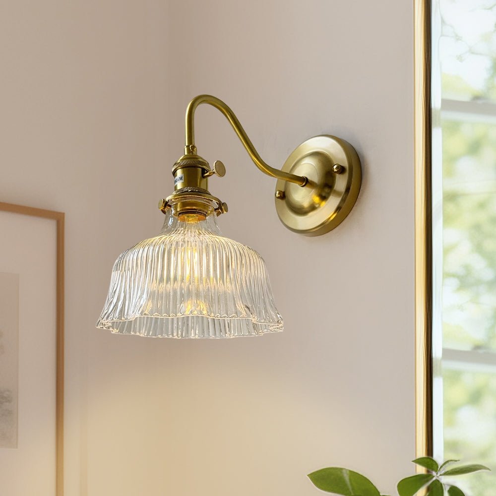 Fiorella flower wall light – in clear glass in a room