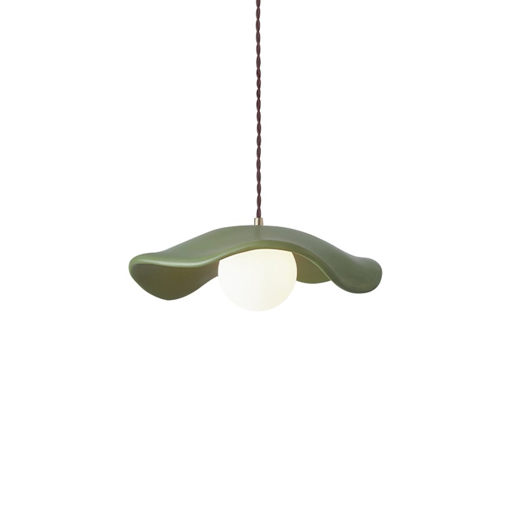 Giselle wavy resin pendant – in green on white